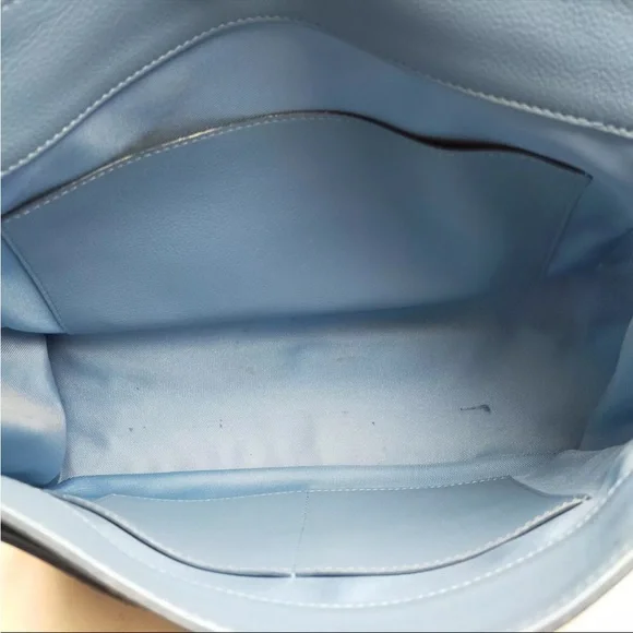 Louis Vuitton Top Handle Bag in a Rare Color - Picture 2 of 6